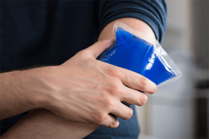 Packs d'eau contre Gel Packs Comment comparent-ils