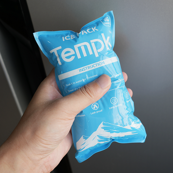 How to Use a Dry Ice Pack