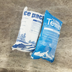 Wie man eine Eiskiste mit Trockeneis packt