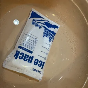 ¿Cuánto dura el hielo seco en un paquete?
