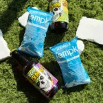 Sublimation dry ice pack sheet keeps goods cold efficiently