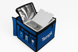 vacuum insulation panel box for temperature controlled shipping